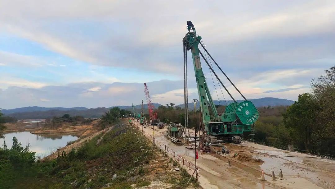 金泰設(shè)備硬核出擊 丨 泰國(guó)水庫(kù)上演中國(guó)地連墻技術(shù)